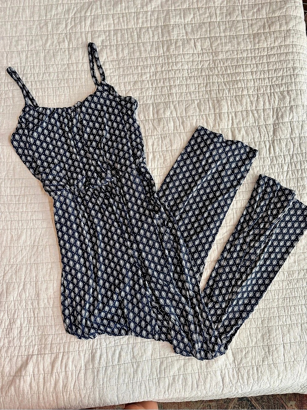 Kaileigh Women's Geometric Jumpsuit in Blue & White Size Medium